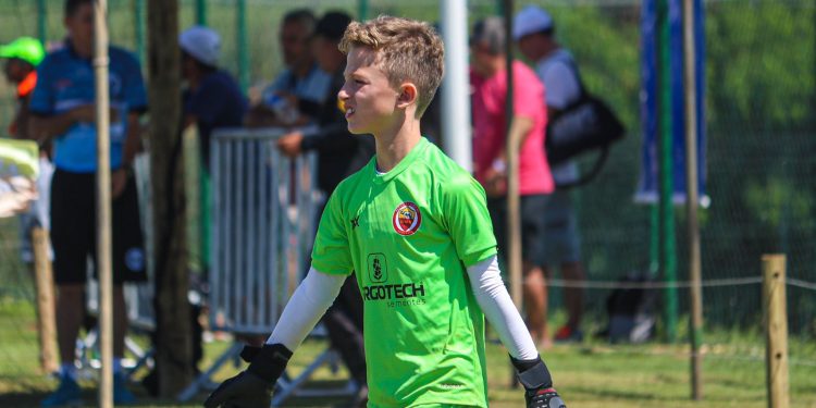 Made In Itália: Luigi, goleiro Sub9 de escolinha da Roma, faz valer tradição e é destaque em competição no Nordeste
