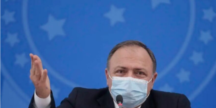 Justiça rejeita ação que acusava Pazuello por crise de oxigênio em Manaus