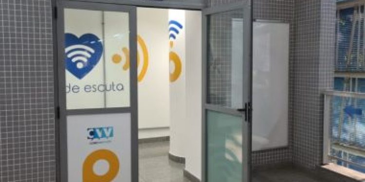 Serviço de escuta no metrô atendeu mais de 480 pessoas desde que foi criado