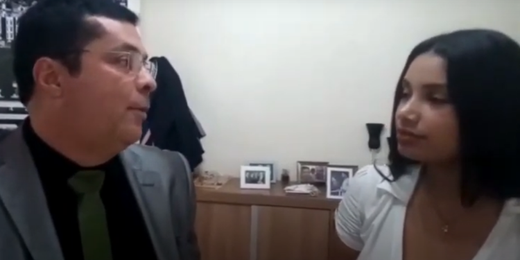 Professores têm salário parcelado em Feira de Santana. Presidente da câmara e secretário da comunicação explicam