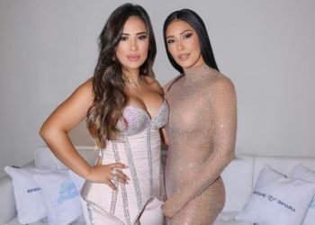 Simone comenta ausência da irmã Simaria nos palcos: ‘Acostuma’