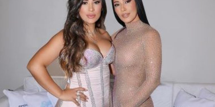 Simone comenta ausência da irmã Simaria nos palcos: ‘Acostuma’