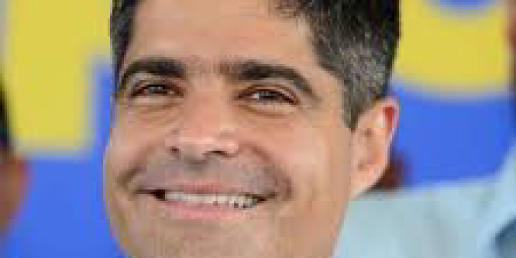 Neto reforça discurso de que governará com Lula ou Bolsonaro: ‘Vou construir as pontes’