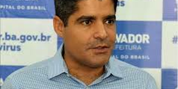 ‘Antes de monitorar policial a gente tem que monitorar bandido’, defende Neto