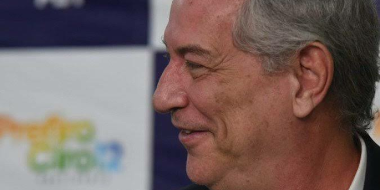Em Salvador, mesmo sem apoio garantido de Neto, Ciro volta a dizer que votaria no ex-prefeito e exalta Ana Paula