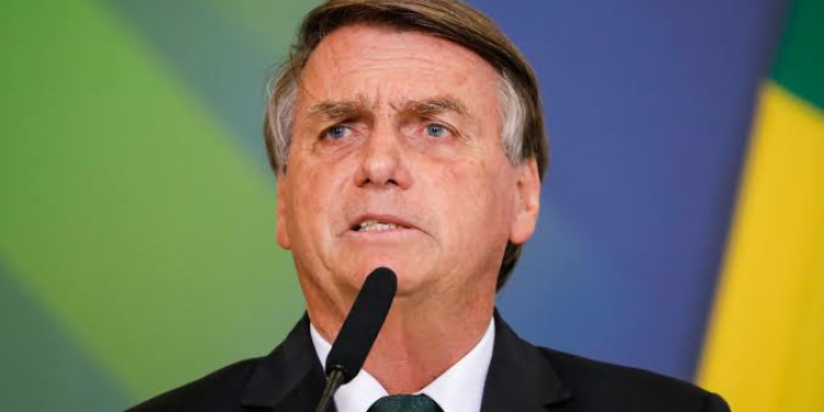 Bolsonaro declara apoio a Neto: ‘Independente ou não de ele querer, afinal do outro lado é o PT’