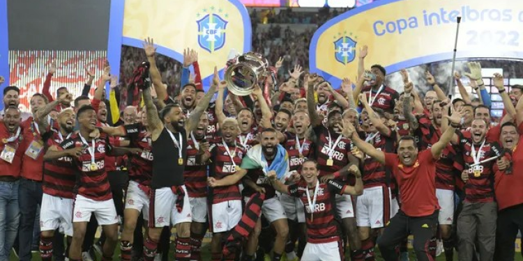 Bolso cheio: Flamengo define premiação de cerca de R$ 35 milhões por título da Copa do Brasil