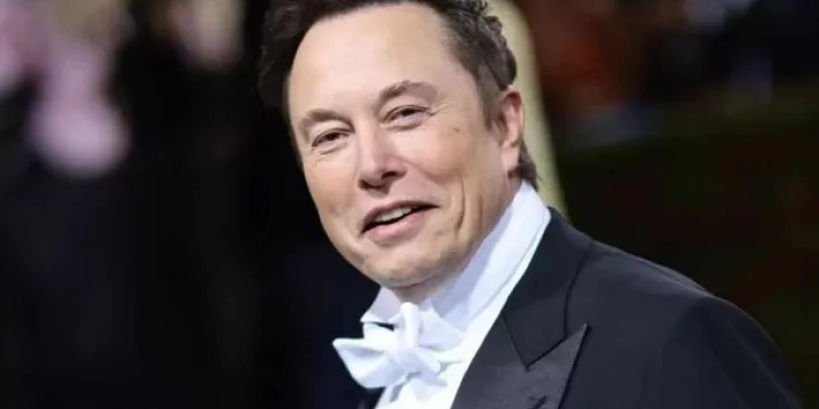 ‘O pássaro foi libertado’, diz Elon Musk após comprar Twitter