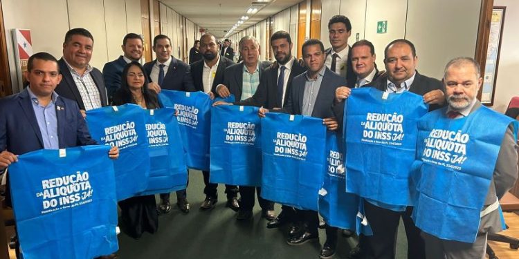 Em Brasília, UPB mobiliza líderes pela aprovação do projeto que desonera a folha dos municípios