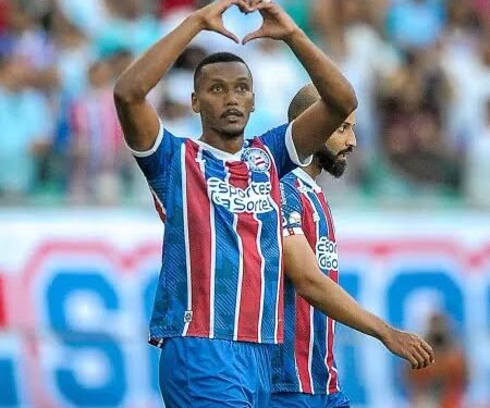 Bahia goleia Bragantino na Fonte Nova e se mantém fora do Z-4