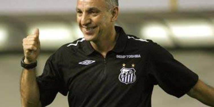 Interino que salvou o Santos de rebaixamento em 2008 relembra campanha: “Não saíamos do lugar”