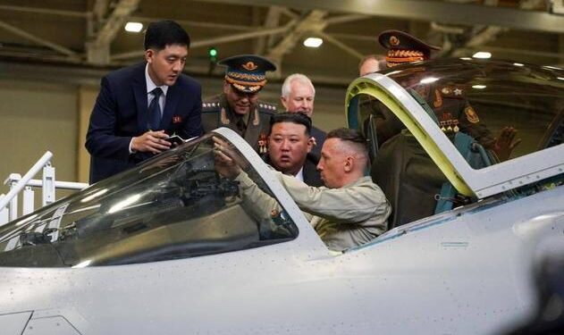 Caças e voo de teste: Kim Jong-un visita fábrica de aviões na Rússia