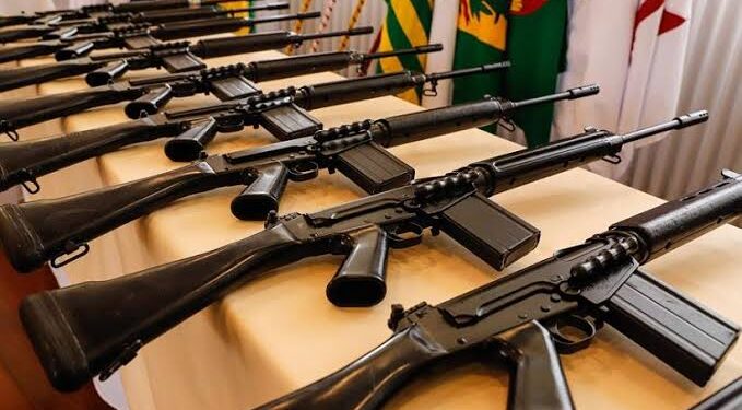 Exército ouve 35 militares sobre ‘sumiço’ de metralhadoras em SP: tropa ficará aquartelada até fim das investigações