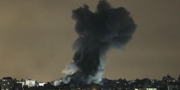 Mais de 1.100 mortos em dois dias de combates entre Israel e Hamas