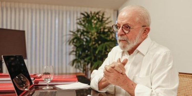 Lula conversa com Putin sobre guerra na Ucrânia e conflito entre Israel e Hamas