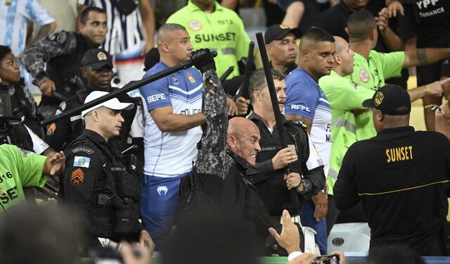 Torcedores de Brasil e Argentina brigam na arquibancada do Maracanã