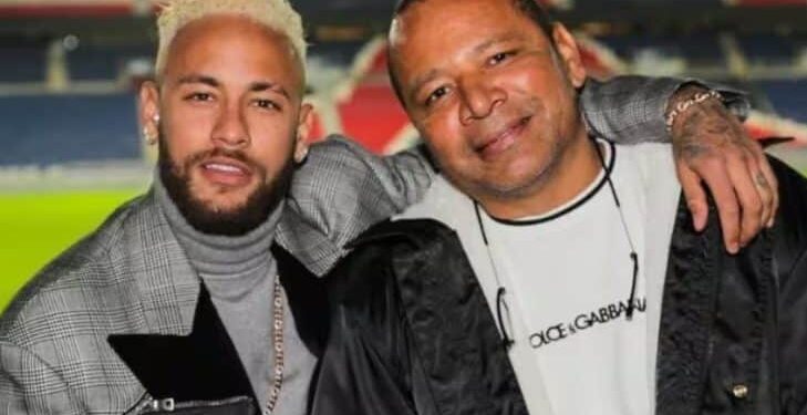 Neymar pai explica motivo de ajuda a Daniel Alves: ‘A família pediu’
