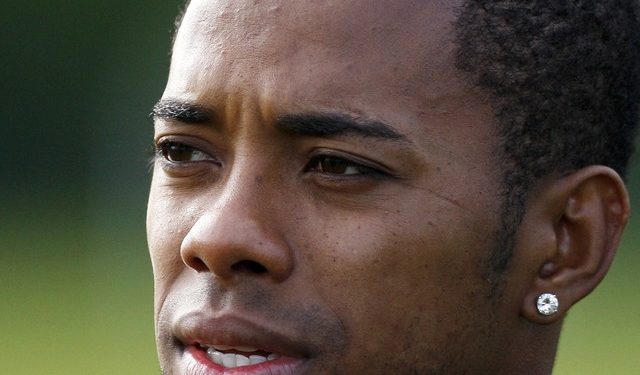 Robinho chega à penitenciária de Tremembé (SP) para cumprir pena de 9 anos de prisão por estupro