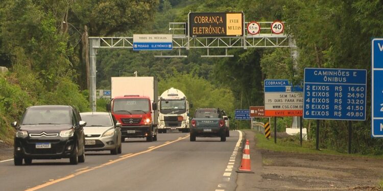 Pedágios em rodovias federais terão que aceitar pagamento em PIX, crédito e débito
