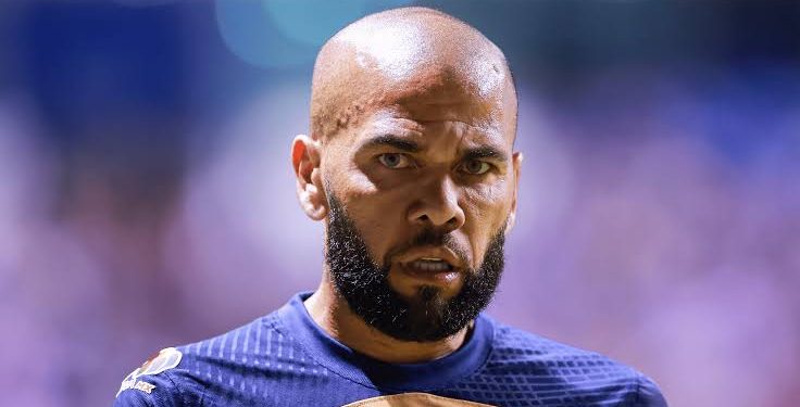 Daniel Alves: hora limite para pagamento de fiança de 1 milhão de euros nesta quinta expira; se valor não for pago, ex-jogador seguirá preso