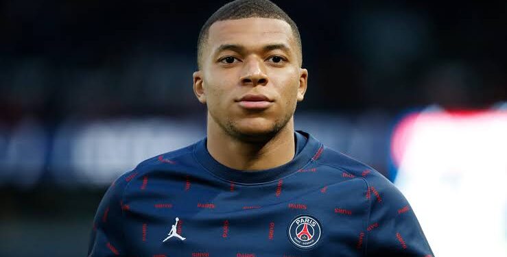 PSG quer que Mbappé ceda até R$ 800 milhões em acerto com Real Madrid