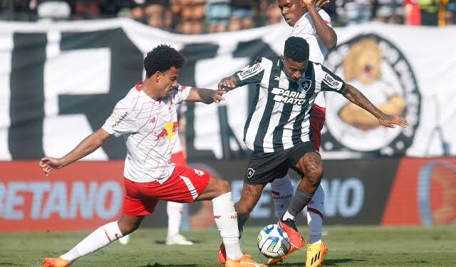 Botafogo e Red Bull Bragantino iniciam disputa pela vaga na fase de grupos da Libertadores