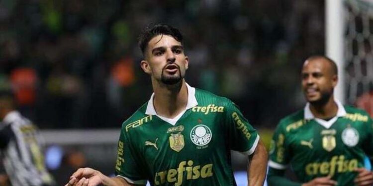 Artilheiro do Palmeiras, Flaco López se vê pronto para enfrentar o São Paulo: ‘mais motivado e concentrado’