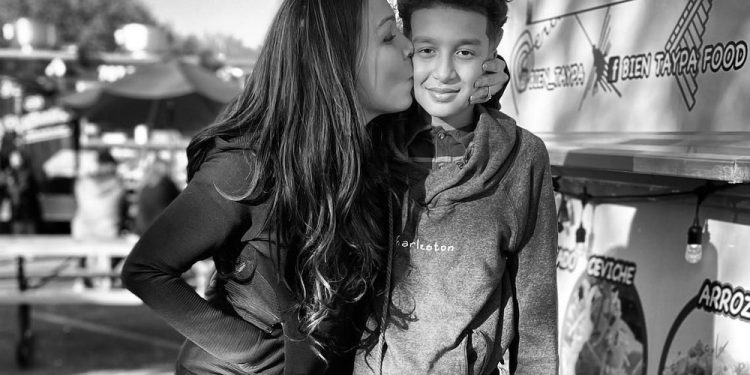 Mãe diz que filho cometeu suicídio após se apegar a personagem criado por IA e processa startup e Google nos EUA