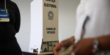 Disputa apertada, vitórias expressivas e mudanças no poder: os destaques do 1º turno das eleições municipais