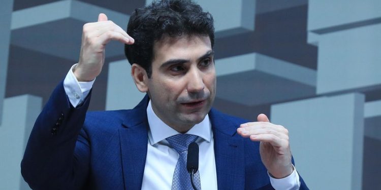 BCs do Brasil e dos EUA decidem sobre juros nesta quarta (29); veja o que esperar