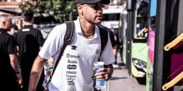 Sob pressão no Santos, Neymar cogita retorno à Europa e pode reforçar rival do PSG, diz jornal