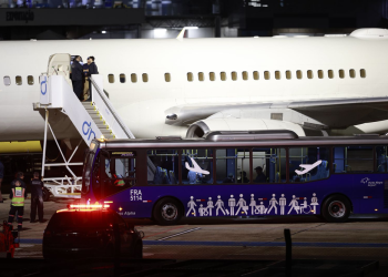 Avião misterioso dos EUA que pousou em Porto Alegre transportava diplomatas, diz PF
