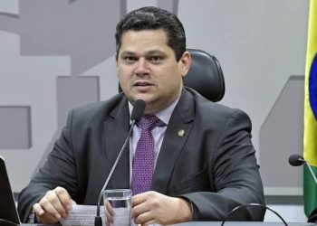 Senado deve desacelerar PEC da Blindagem e avalia haver desgaste