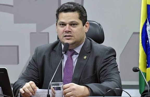 Senado deve desacelerar PEC da Blindagem e avalia haver desgaste