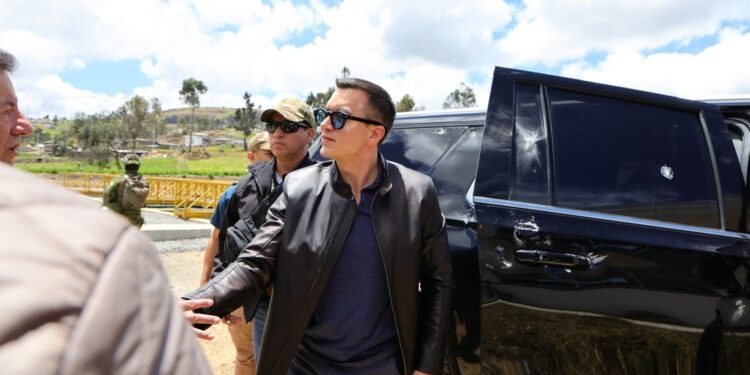 Daniel Noboa, presidente do Equador, é alvo de atentado