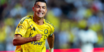 Cristiano Ronaldo se torna o primeiro jogador de futebol bilionário da história; veja patrimônio