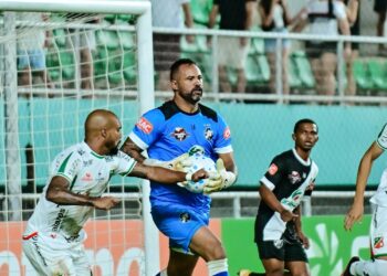 Presença de Bruno em jogo da Copa do Brasil é um circo macabro