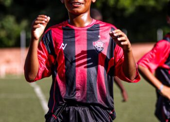 Pyetro Novais: De Ilhéus- Ba para o mundo do futebol. Craque da base do Vitória é destaque no GM Esportes