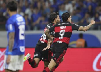 Análise: Flamengo corrige rota com talento de Pedro e Paquetá e sai do Mineirão confiante