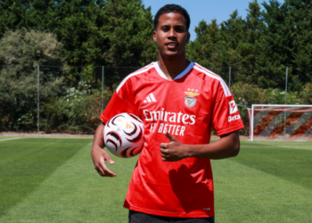 Benfica anuncia contratação de atacante de 19 anos do Flamengo